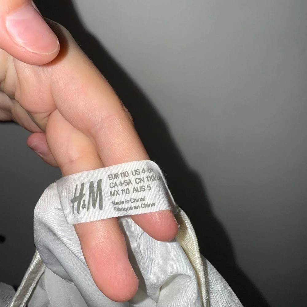 2/$15 H&M Kids White Sleeveless Dress with Silver Sparkle